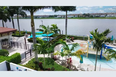 10583 W 35th Way #10583, Hialeah, FL 33018 - Photo 13