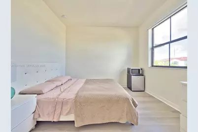 10583 W 35th Way #10583, Hialeah, FL 33018 - Photo 35