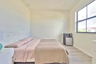 10583 W 35th Way, Hialeah, FL 33018 - Photo 35