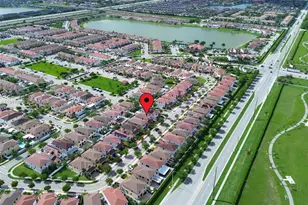 10583 W 35th Way, Hialeah, FL 33018 - Photo 3