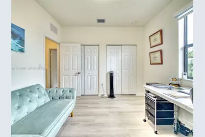 10583 W 35th Way #10583, Hialeah, FL 33018 - Photo 37
