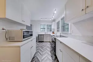 46 NE 43rd St, Miami, FL 33137 - Photo 7