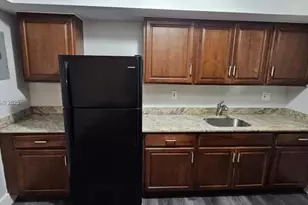 161 NW 40th St, Oakland Park, FL 33309 - Photo 21