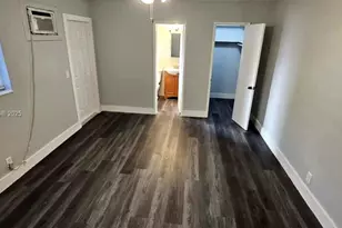 161 NW 40th St, Oakland Park, FL 33309 - Photo 13