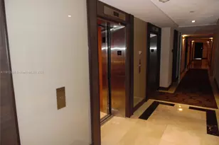 20515 E Country Club Dr, Aventura, FL 33180 - Photo 19