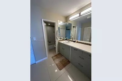 20515 E Country Club Dr #747, Aventura, FL 33180 - Photo 9