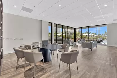 20515 E Country Club Dr #747, Aventura, FL 33180 - Photo 25