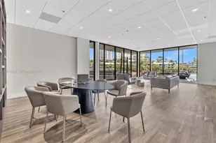 20515 E Country Club Dr, Aventura, FL 33180 - Photo 25