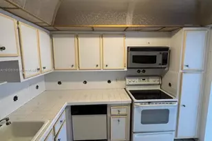 2025 NE 164th St, North Miami Beach, FL 33162 - Photo 5