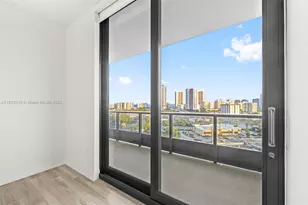 101 Diplomat Pkwy, Hallandale Beach, FL 33009 - Photo 7
