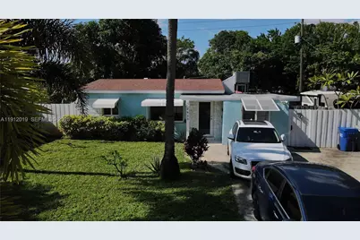 2933 NE 12th Ter, Pompano Beach, FL 33064 - Photo 1