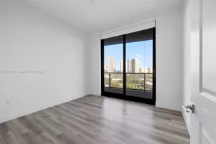 101 Diplomat Pkwy, Hallandale Beach, FL 33009 - Photo 31