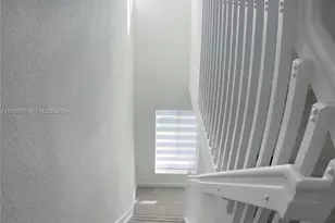 1406 SE 6th Rd, Homestead, FL 33034 - Photo 9