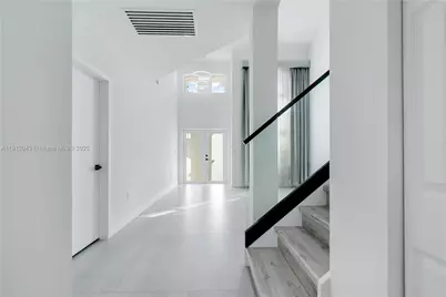 11583 NW 69th Ter, Doral, FL 33178 - Photo 23