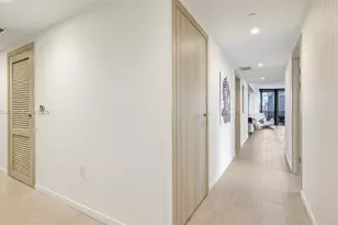 1000 Brickell Plaza, Miami, FL 33131 - Photo 11