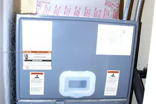 10720 NW 66th St, Doral, FL 33178 - Photo 7