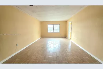 18900 NE 3rd Ct #520, Miami, FL 33179 - Photo 7