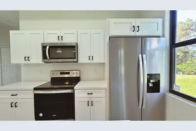 2713 56th St W, Lehigh Acres, FL 33971 - Photo 5