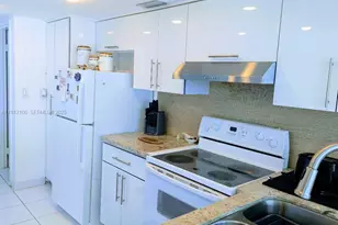 2655 Collins Ave, Miami Beach, FL 33140 - Photo 7