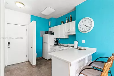 1100 Collins Ave #211, Miami Beach, FL 33139 - Photo 5