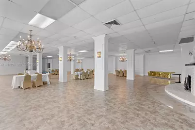 7135 Collins Ave #1425, Miami Beach, FL 33141 - Photo 35