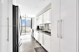 3000 Island Blvd, Aventura, FL 33160 - Photo 1