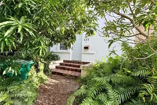 445 SW 24th Rd, Miami, FL 33129 - Photo 3