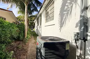 445 SW 24th Rd, Miami, FL 33129 - Photo 43