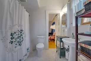 405 SW 11th Ave, Miami, FL 33130 - Photo 11