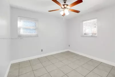 19311 SW 118th Ave, Miami, FL 33177 - Photo 15