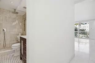401 Ocean Dr, Miami Beach, FL 33139 - Photo 9