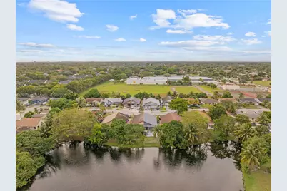 1221 SW 75th Ave, North Lauderdale, FL 33068 - Photo 1