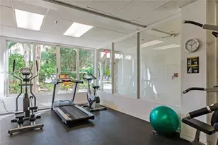 255 W 24th St, Miami Beach, FL 33140 - Photo 19