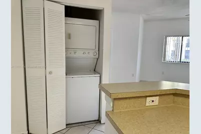 2445 SW 18th Ter #114, Fort Lauderdale, FL 33315 - Photo 3