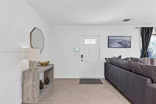 1430 NE 11th St, Homestead, FL 33033 - Photo 9