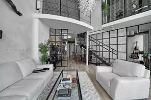 690 SW 1st Ct, Miami, FL 33130 - Photo 3