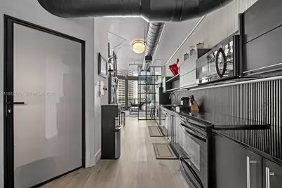 690 SW 1st Ct #2101, Miami, FL 33130 - Photo 9