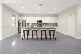 1043 Albert Ave, Lehigh Acres, FL 33971 - Photo 5