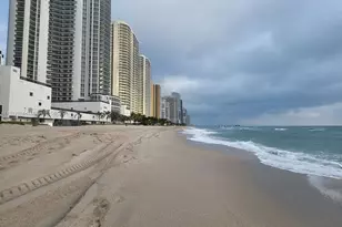 300 Bayview Dr, Sunny Isles Beach, FL 33160 - Photo 3