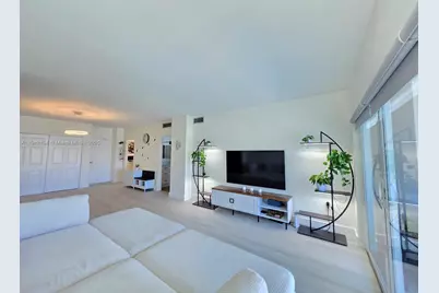 300 Bayview Dr #1611, Sunny Isles Beach, FL 33160 - Photo 17