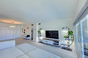 300 Bayview Dr, Sunny Isles Beach, FL 33160 - Photo 17