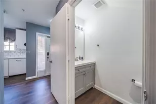 2040 NE 167th St, North Miami Beach, FL 33162 - Photo 7