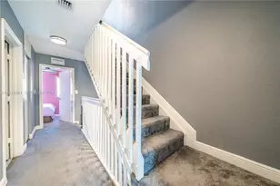 2040 NE 167th St, North Miami Beach, FL 33162 - Photo 21