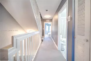 2040 NE 167th St, North Miami Beach, FL 33162 - Photo 15