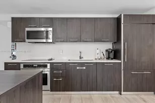 45 SW 9th St, Miami, FL 33130 - Photo 11