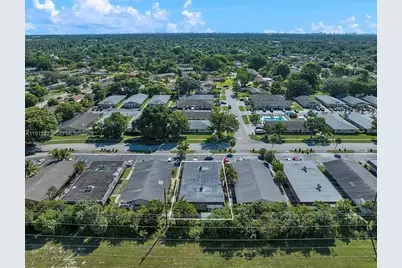 581 Kathy Ln #B, Margate, FL 33068 - Photo 5