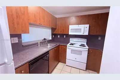 2243 NW 135th Ter #2243, Opa-Locka, FL 33054 - Photo 19