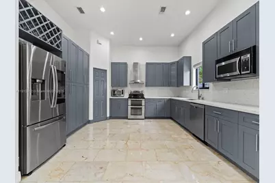 15871 SW 141st St, Miami, FL 33196 - Photo 11