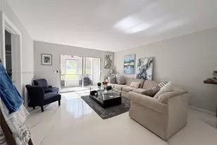 900 SW 128th Ave, Pembroke Pines, FL 33027 - Photo 13