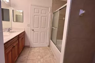 63 SE 3rd Ave, Hallandale Beach, FL 33009 - Photo 15